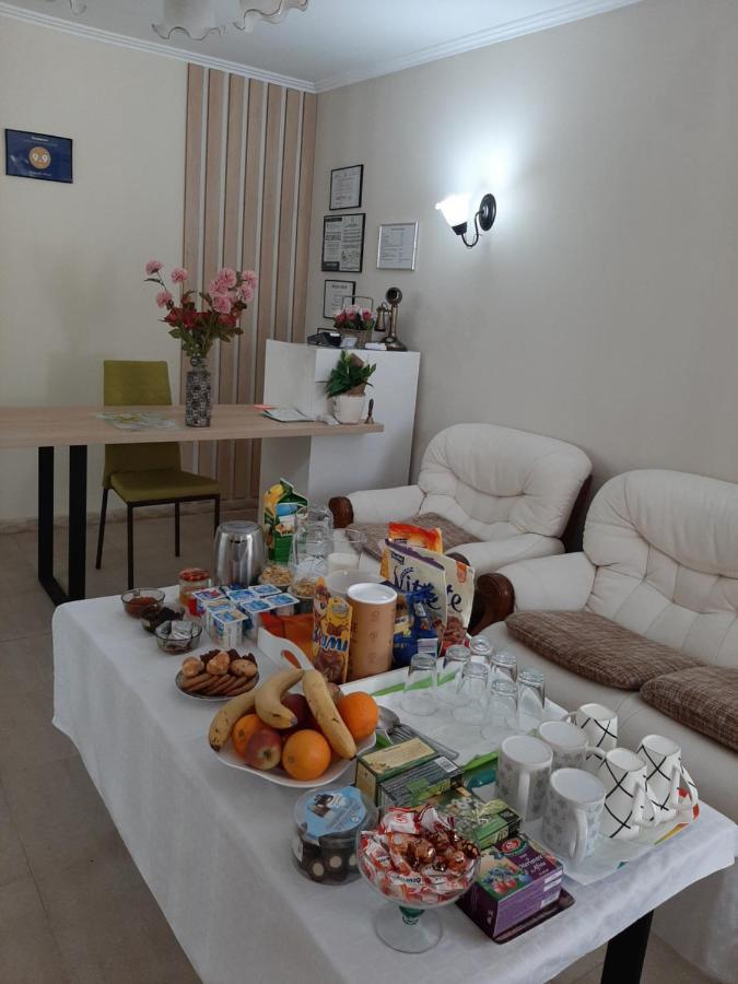 ホテル Alexander House デヴァ エクステリア 写真